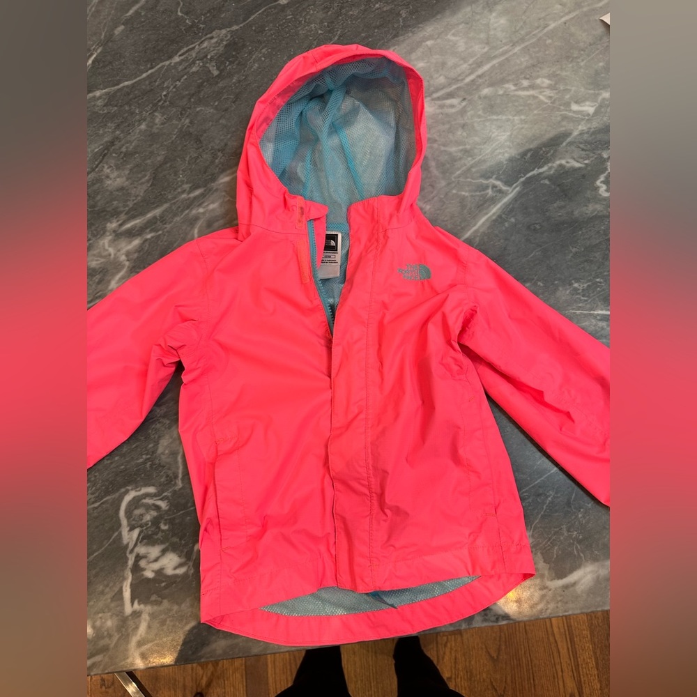 Neon pink north face windbreaker size 4t hooded